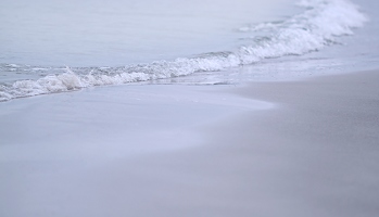 Einmal so sauber sein, wie der Sand. Aber als ich mich in die Wellen legte, hatte das nicht den gleichen Effekt. 